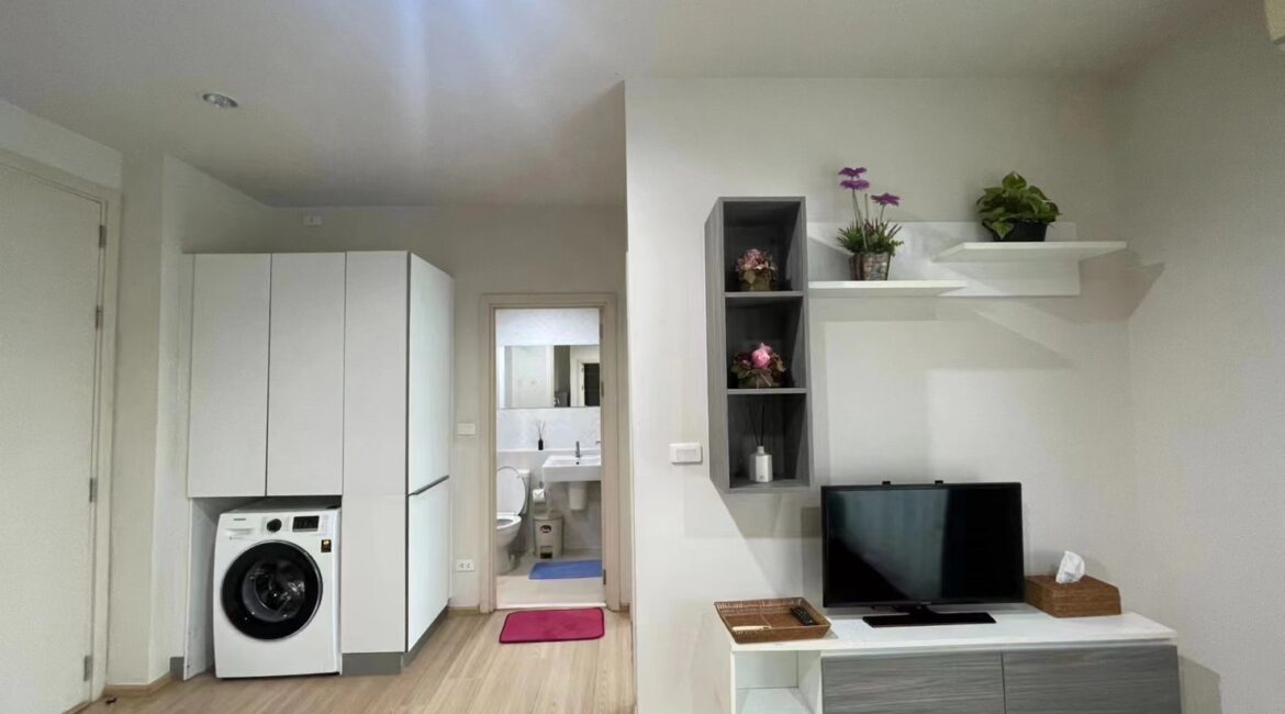 For rent Condo The Base downtown