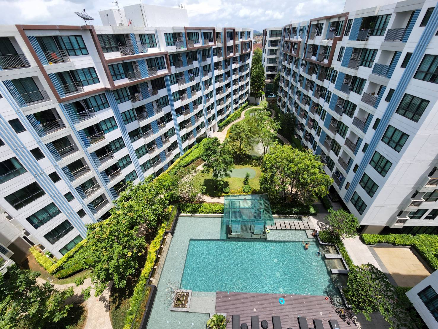 35d338d1bb054594a8cbfca1da345f45