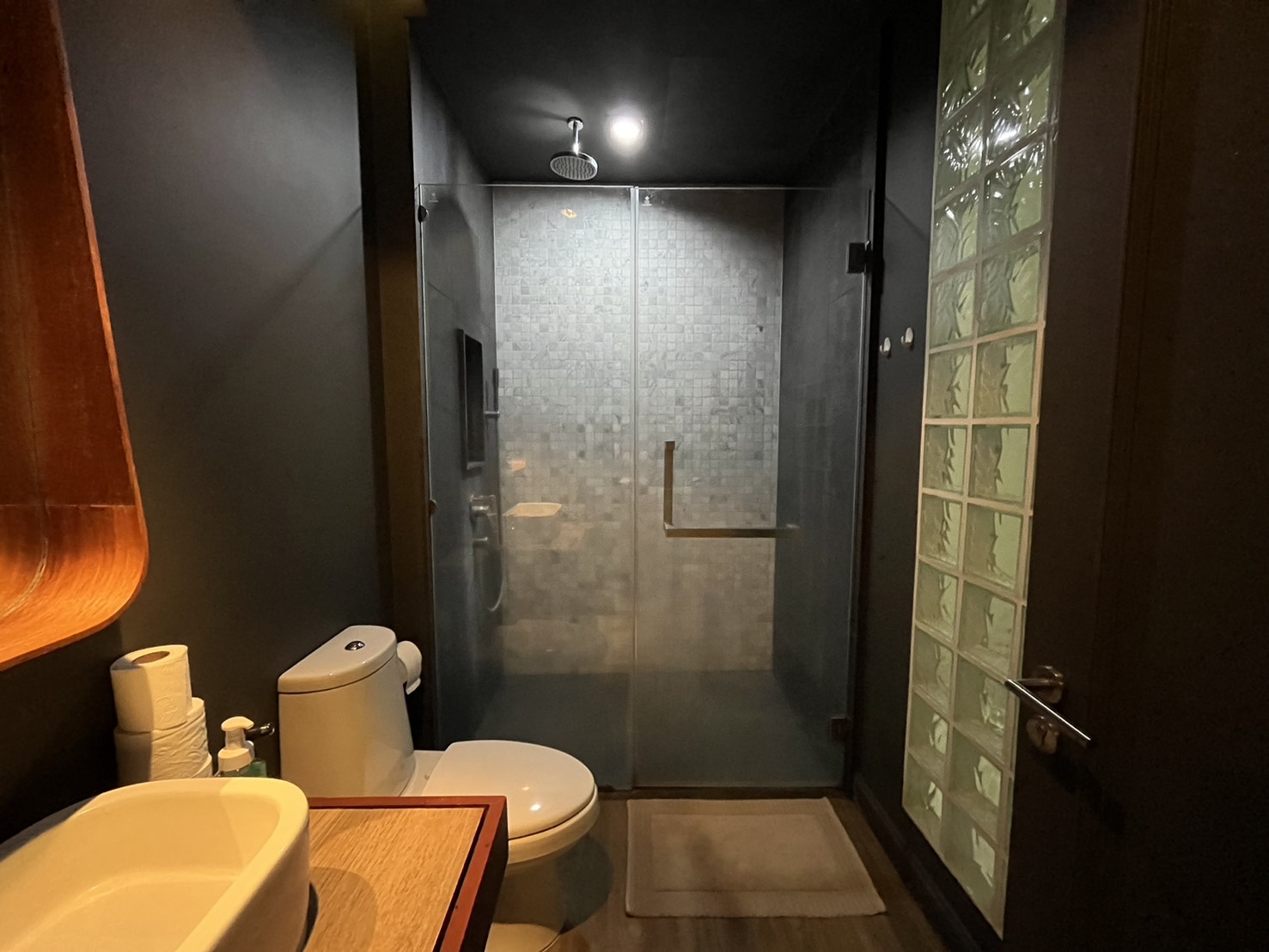 42ee5cca23d04319888c5285f24d2a46