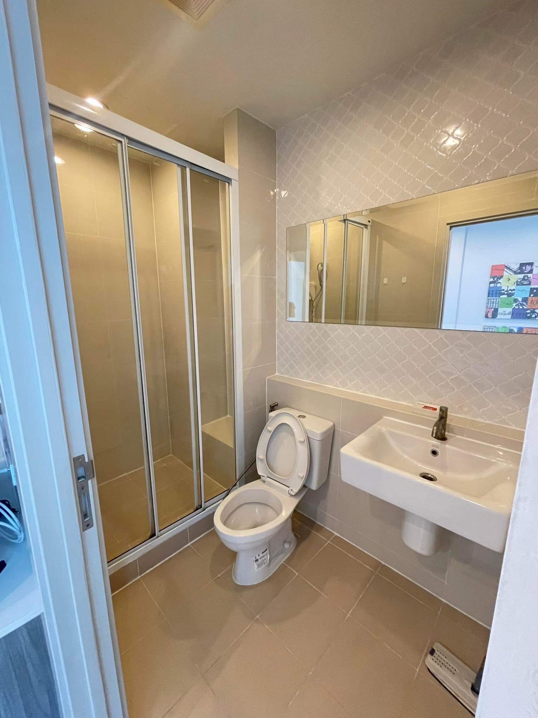 82db8cd5f3444f3e83e90208187bc49e