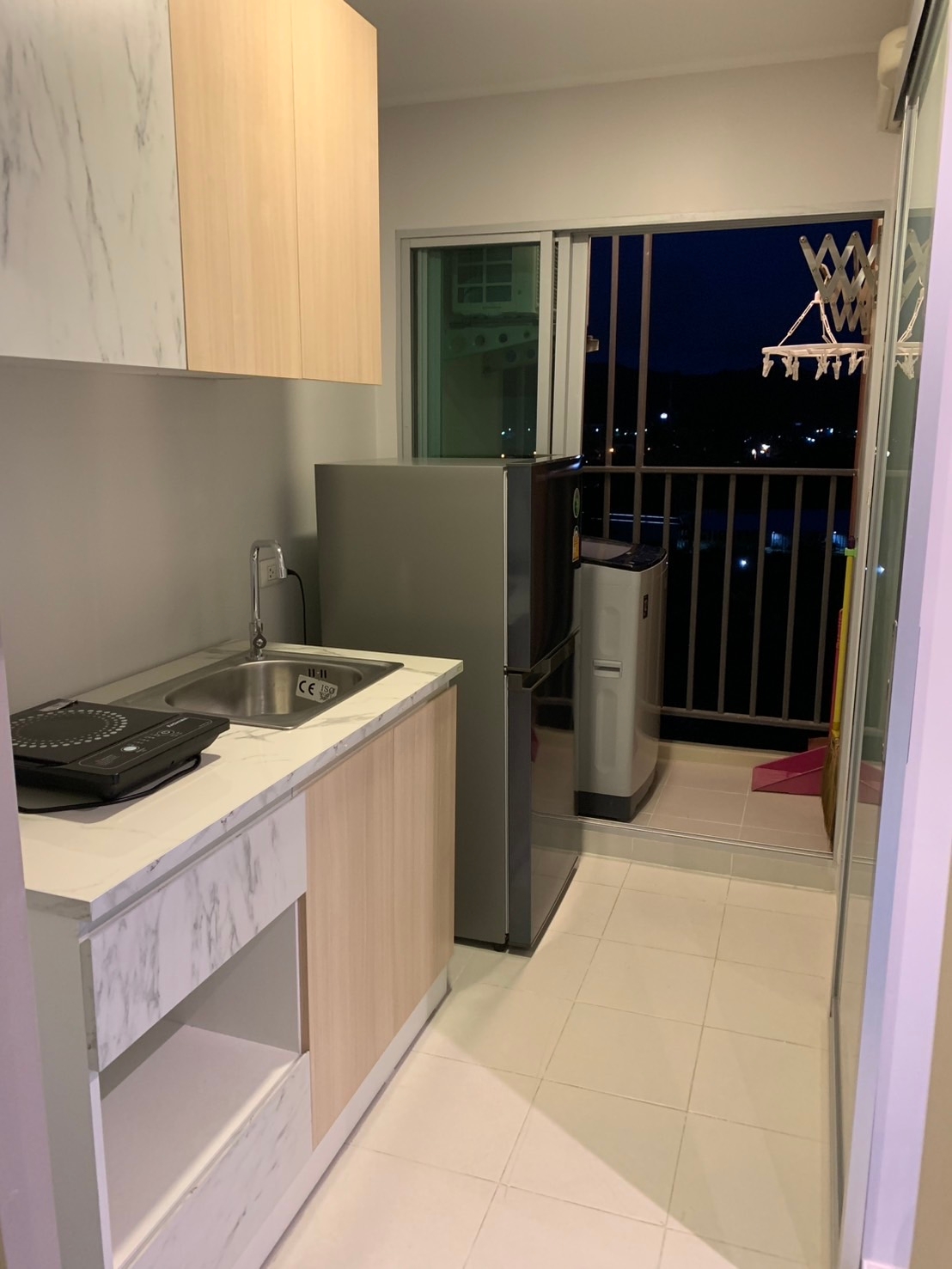 8cff95f42a7b4890b4b625d74d14be7b