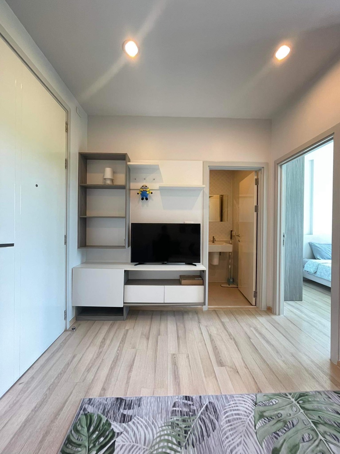 df49c248145e46cf8bac36249594b637