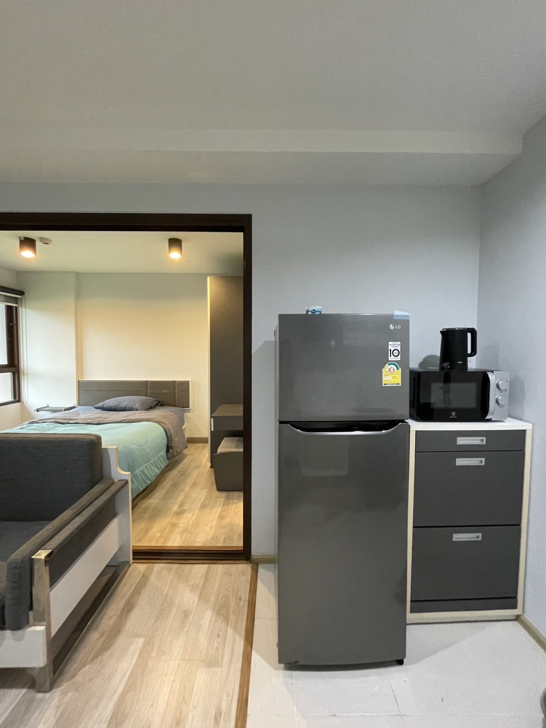 ebed606288534535824cd321c99bba65