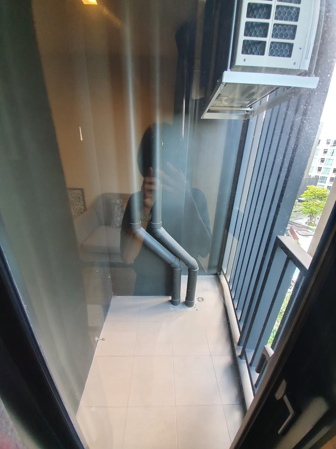 0400f7c188f44d0fb6e19d4563c3447c