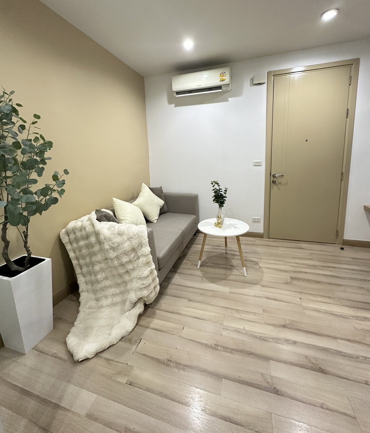 333258c86f9543138948d6702f4a8733