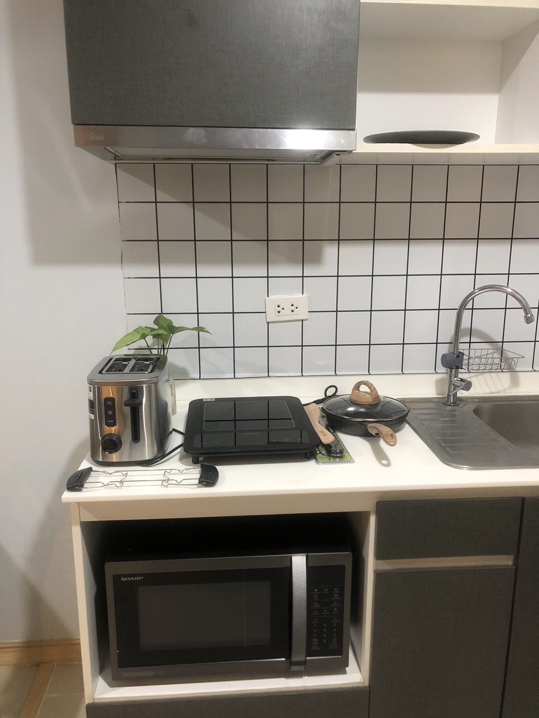 42d4c7548b9f4fd9a12928d537e27df3-1