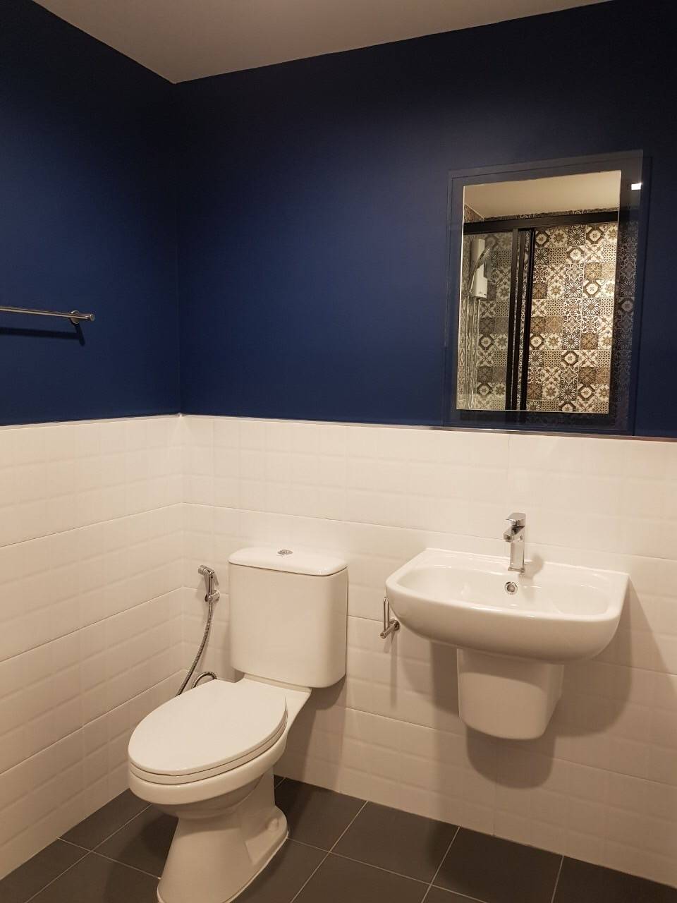 6dce1b87fa8a4854871081affb412df9