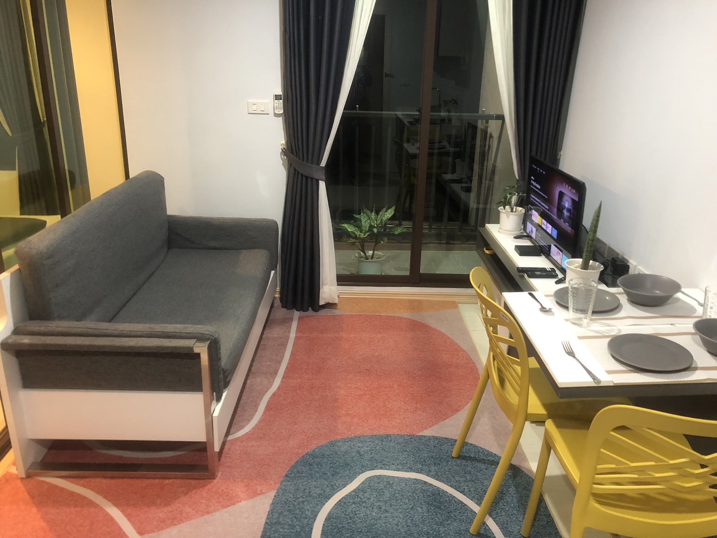 a745d2475c8149af986060974da3c0f4-1