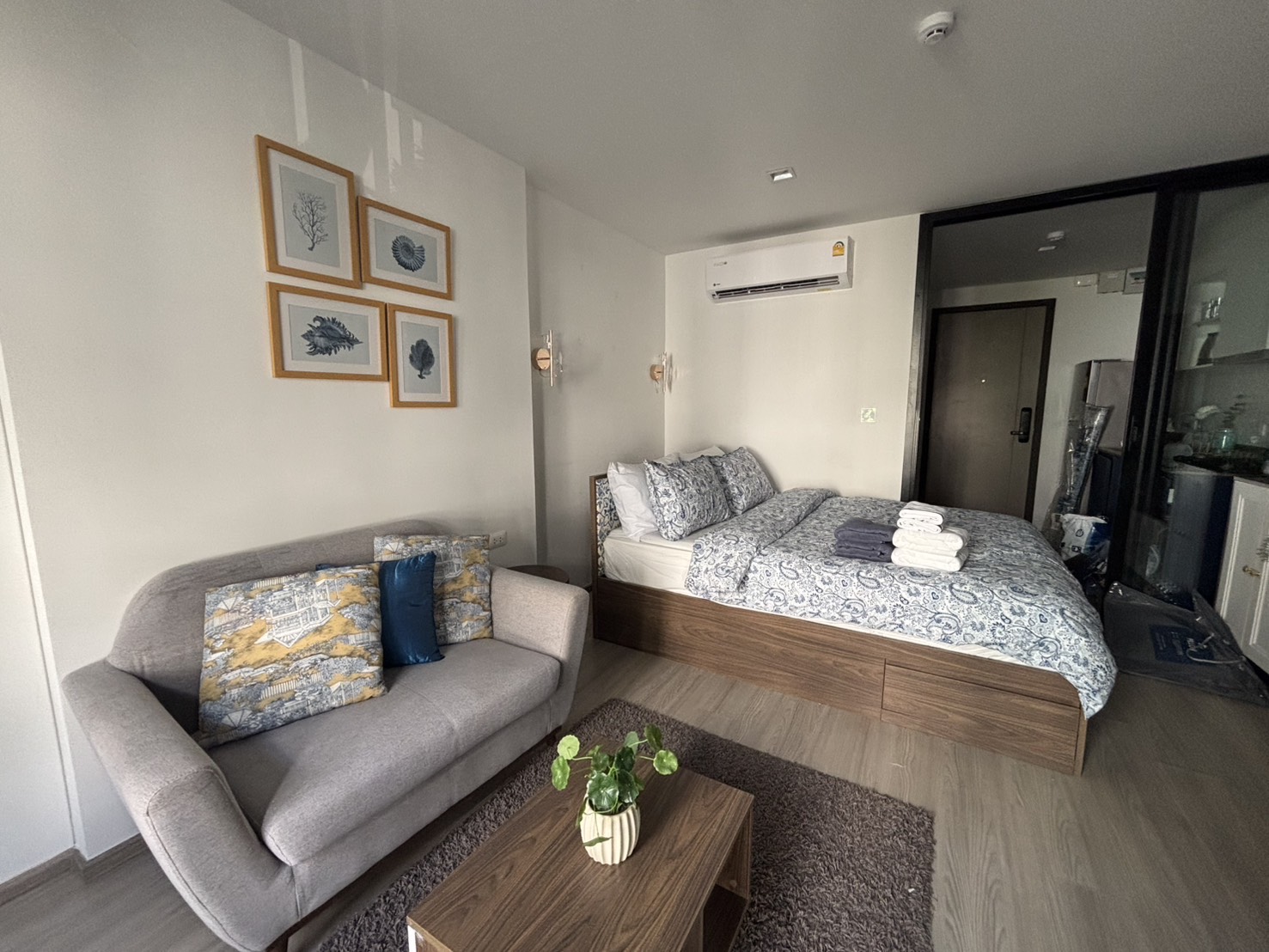 bbf0c240f0dd4e4085845ae96cac1d43