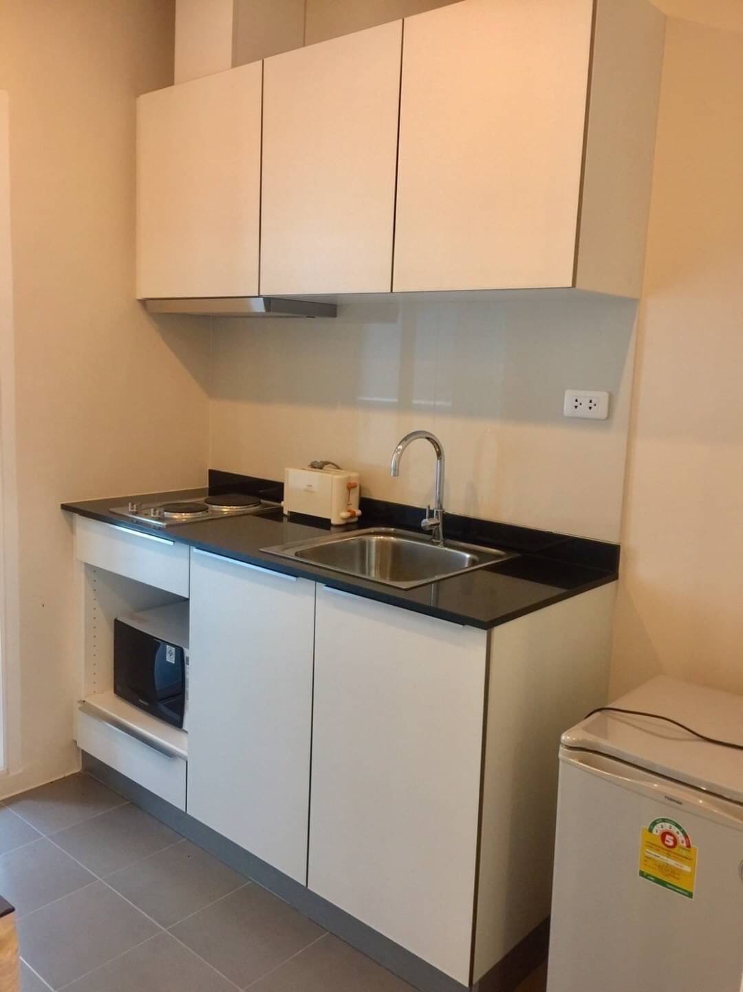 c0545fcbf6fd48d8960a8cf37c7a801b