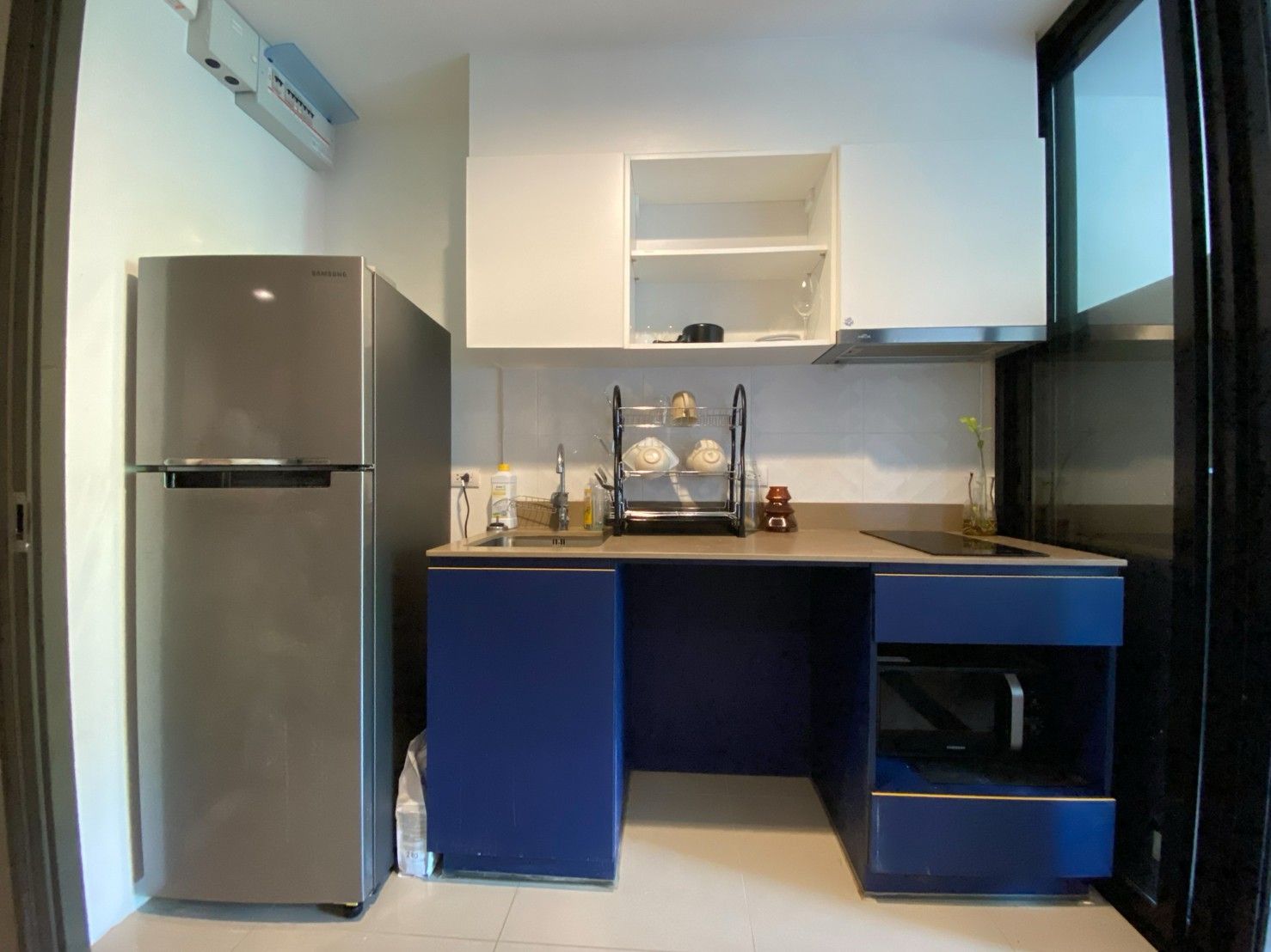 d7fa8cd7890e41159f6db982a728688d-1