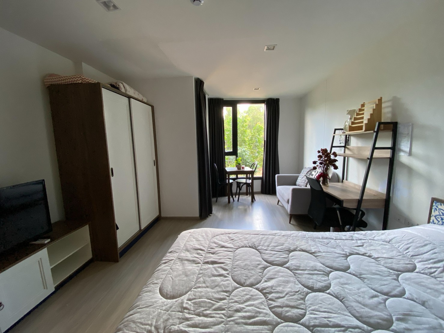 db0ca6a0bc6d46f68d49d467557b451f