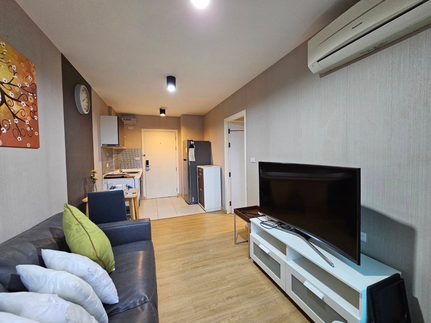 00b7dc3fc54c43aea2d7e9f824b51bbd-1