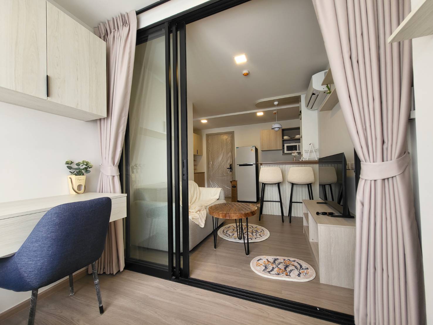 1cf27aa2ad374945a3033ae561dec498