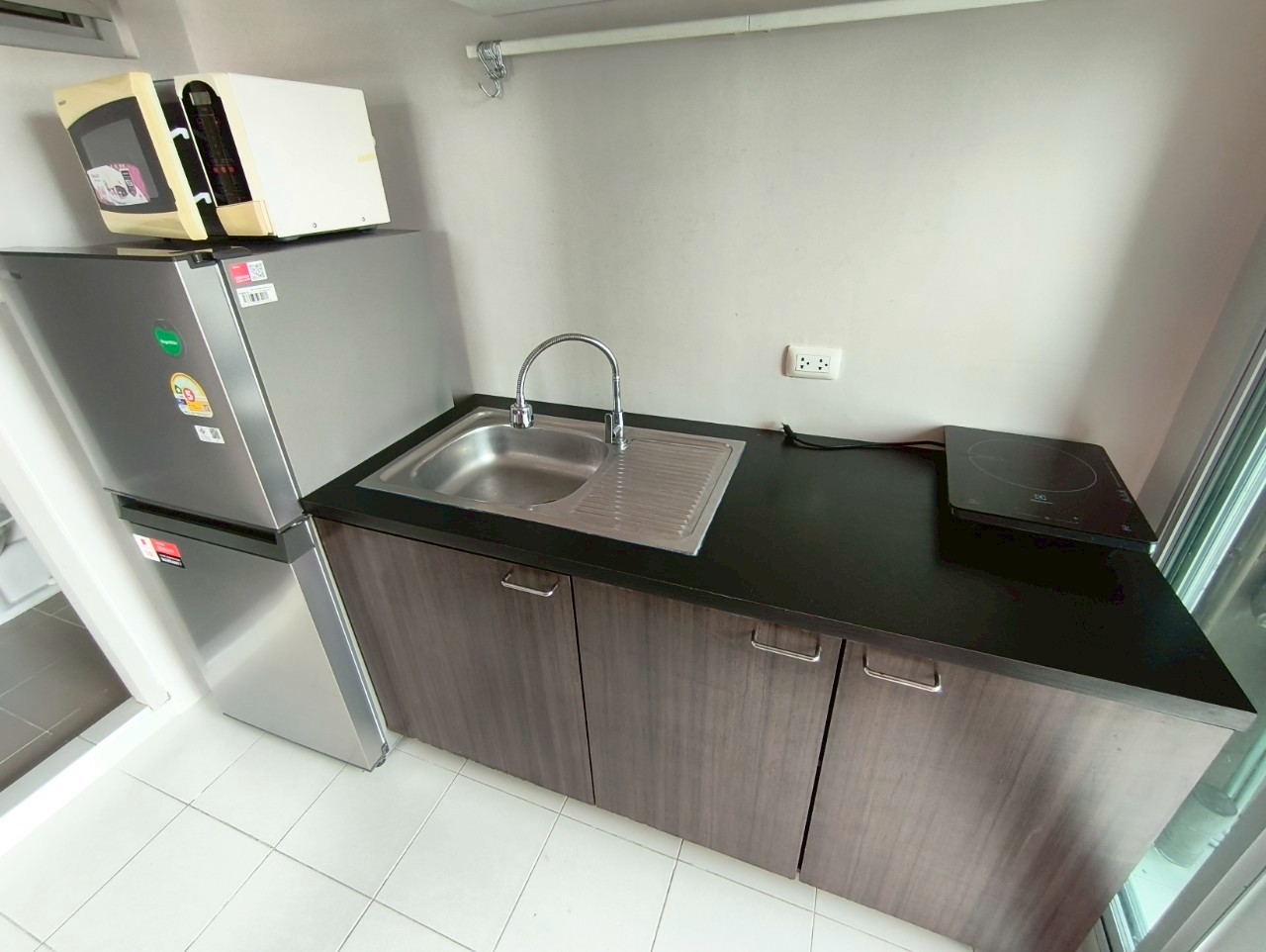 2150a7d9e0174b8db5bb262f167e8e02-1