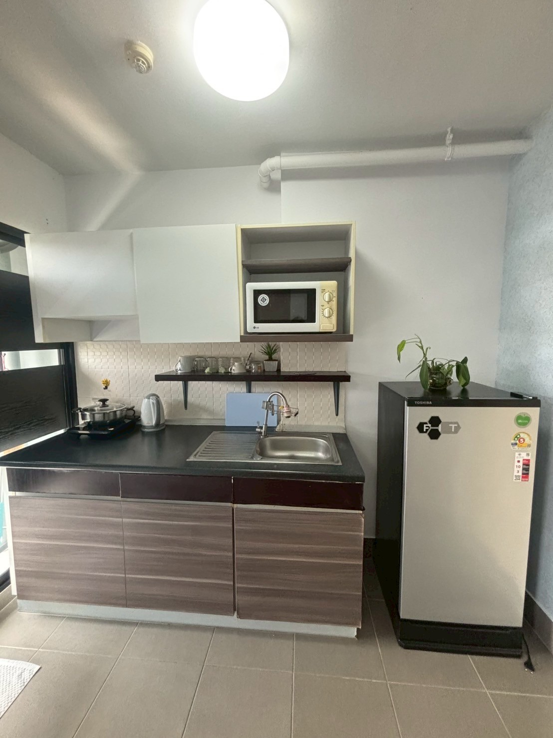 252deb0975aa46bfaa738b99d656b794