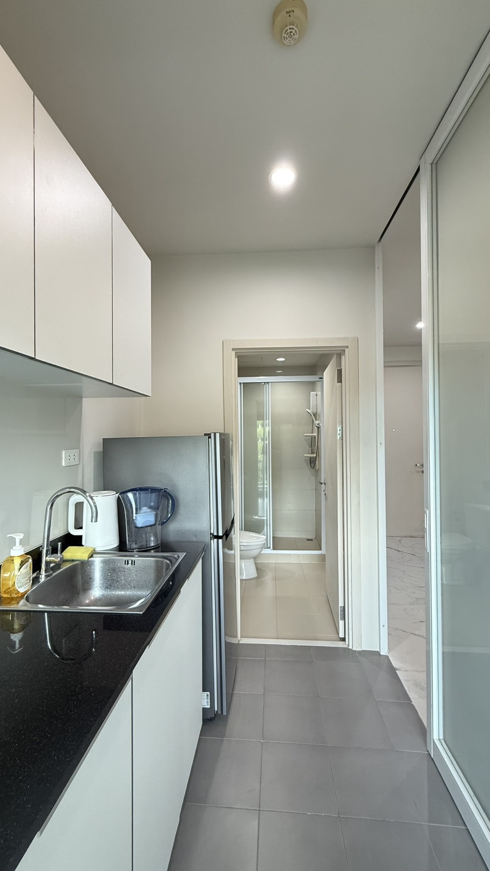 4d1c04b3141242f79a1ca8036aa0502f