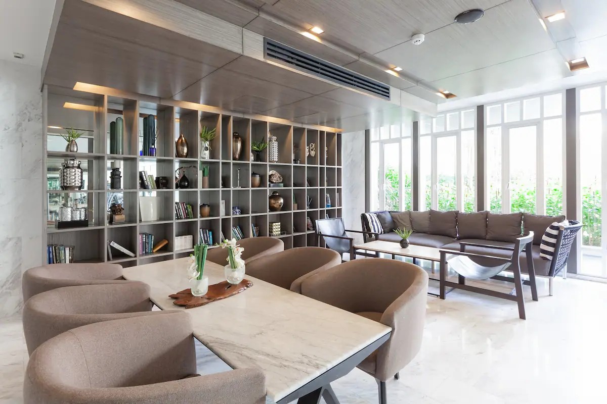 d439682b4b0c4f81a33dc3552209edf7