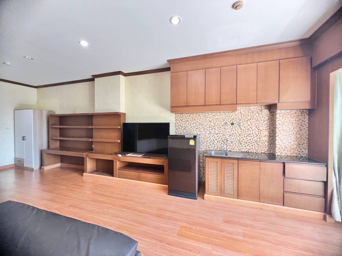 0302e48f159842fe83403529b4ad75ce-1