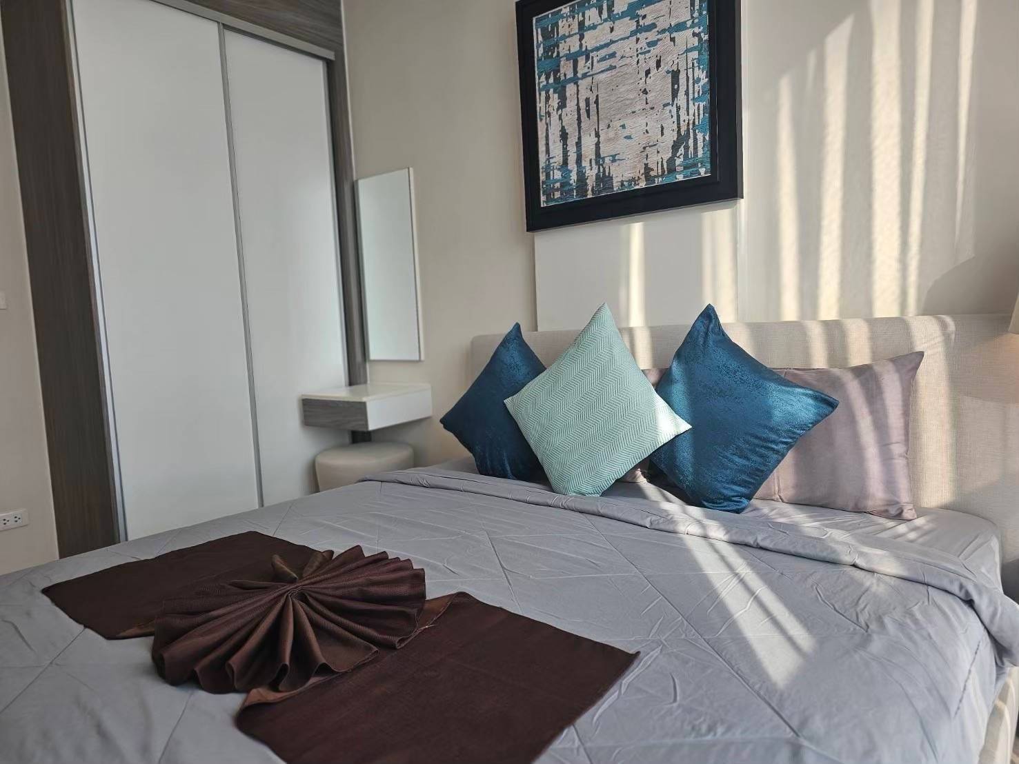 073faeaff47f482f943042216313288a-1