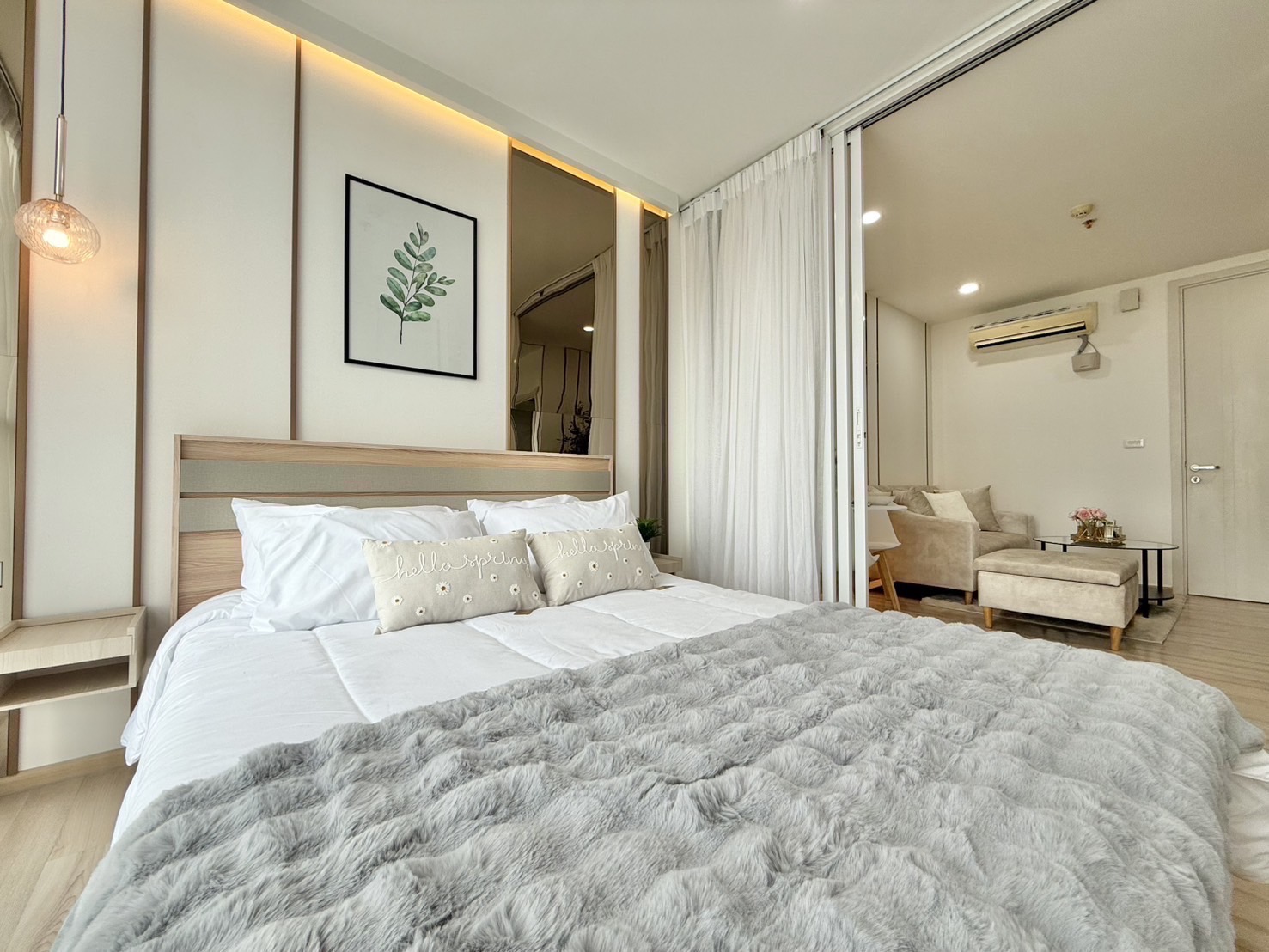 1352b9c9b7844a27984d38b239b1e563