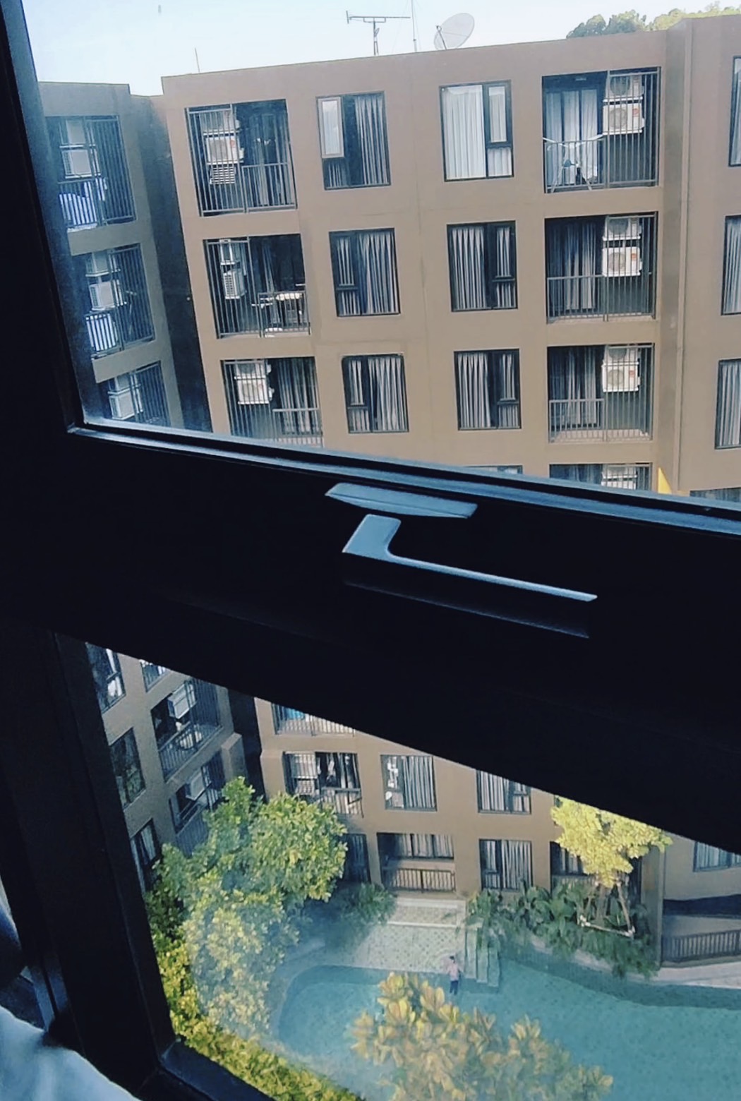 1b195dbf0bd6455fa2edbf79e0d5d911