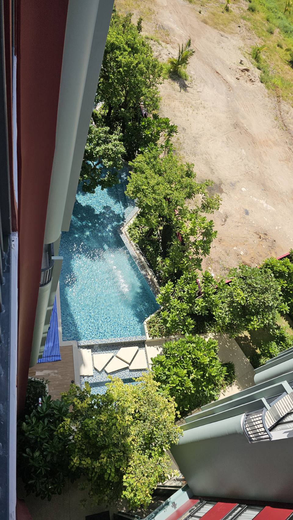 277956e99e7f42c3b0d7546656bb6ede-2