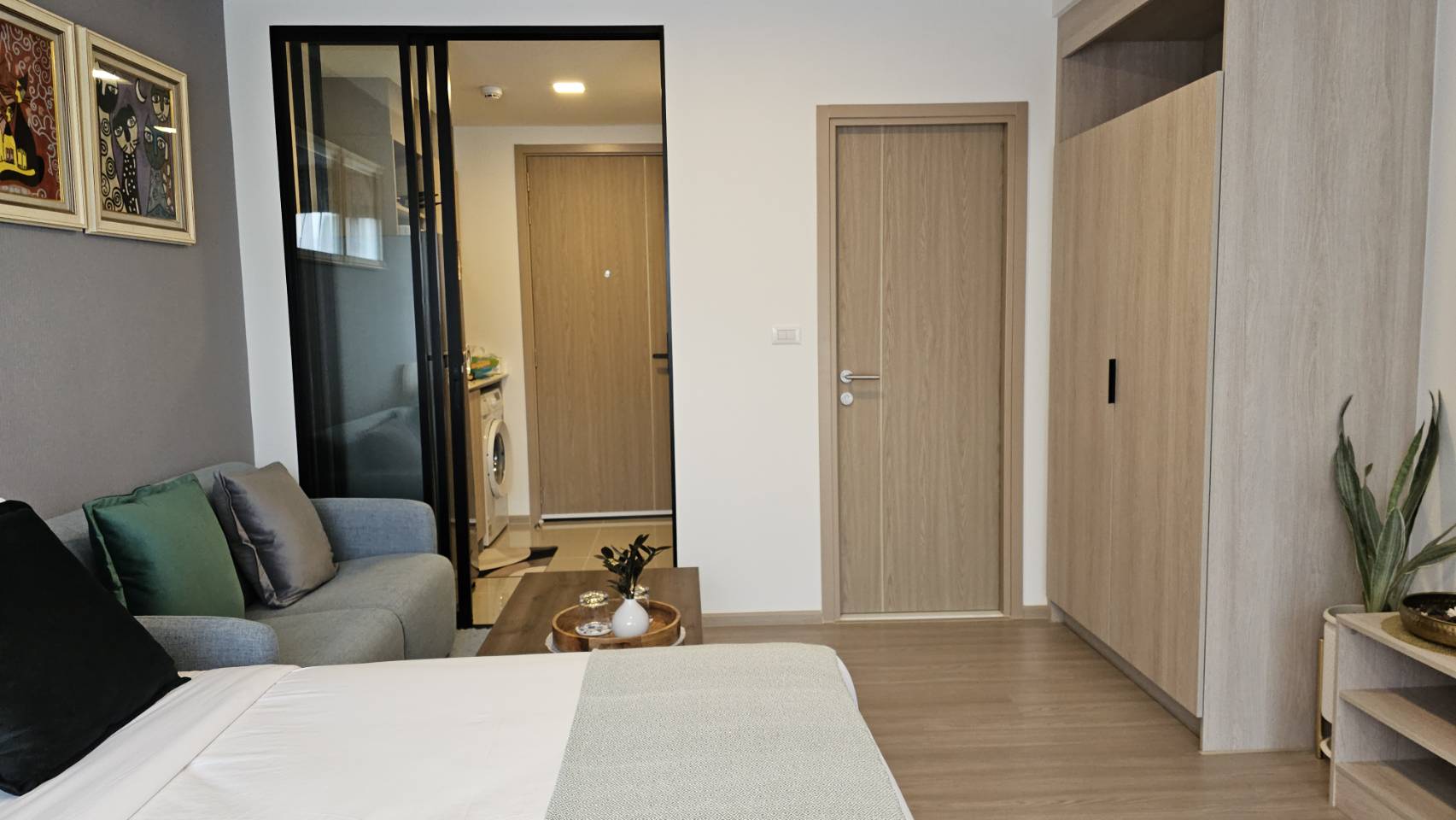 5cd05fc07db44eb5b8b0675da28944a7