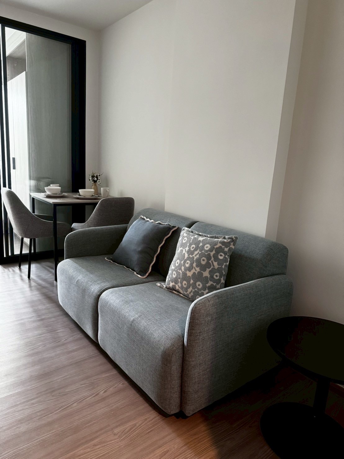 5cd4857eac9b4736b2f20da76bc99508-1