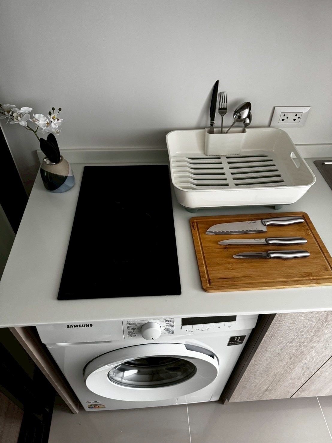 5fdac4ae1c684b54b8c9aabf2d8700f8-1