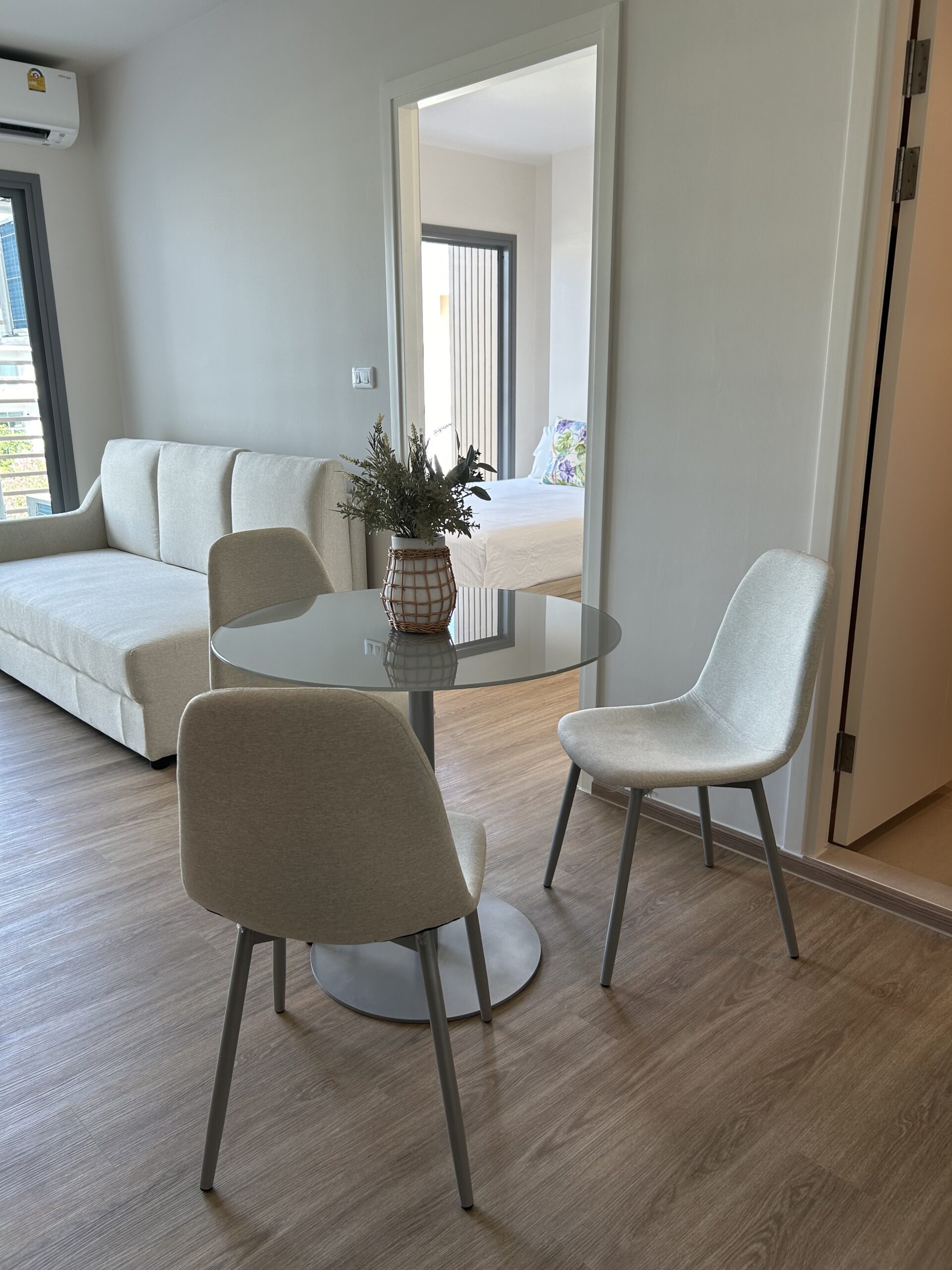 6230c0e79d3e4791b3b2f7af8cb3a035