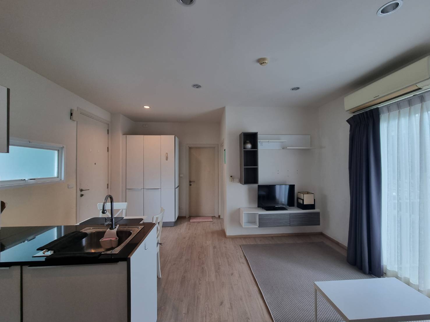 69b3f62791294f3b90ce5443b70e1701-2