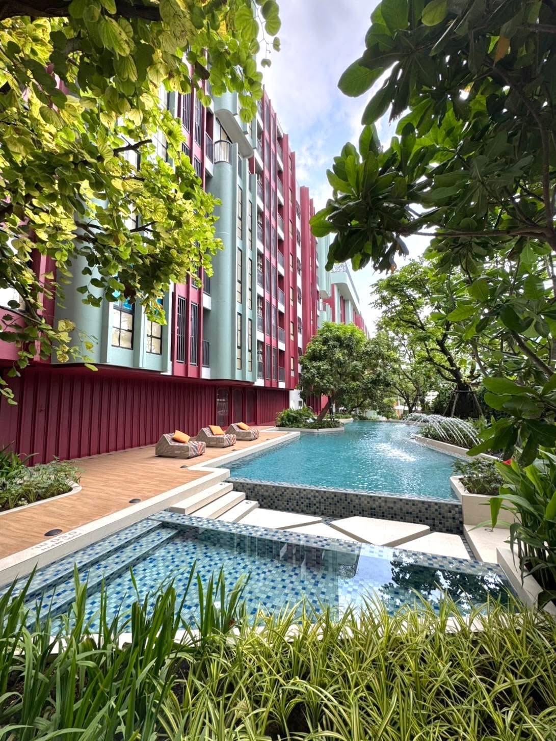 7025136b8e3c47318f8dc53526012fe3