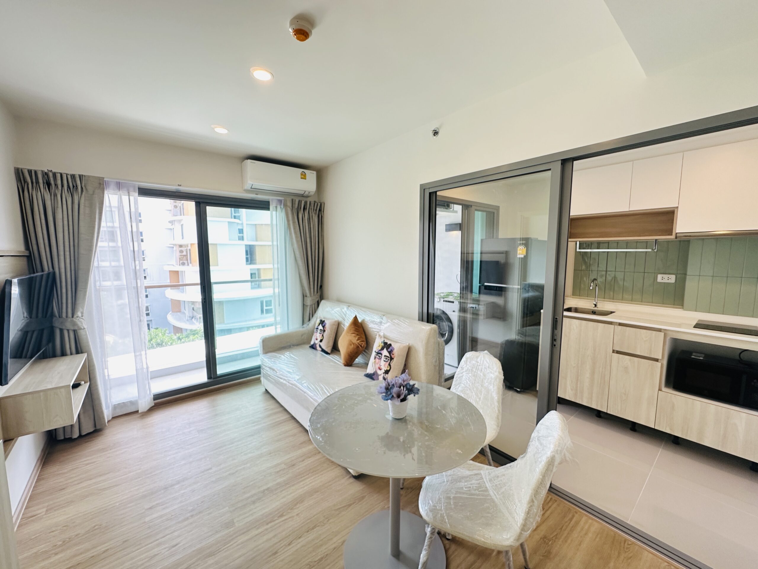 76D75823-3F0B-40C3-A40A-28C4677C5813-1