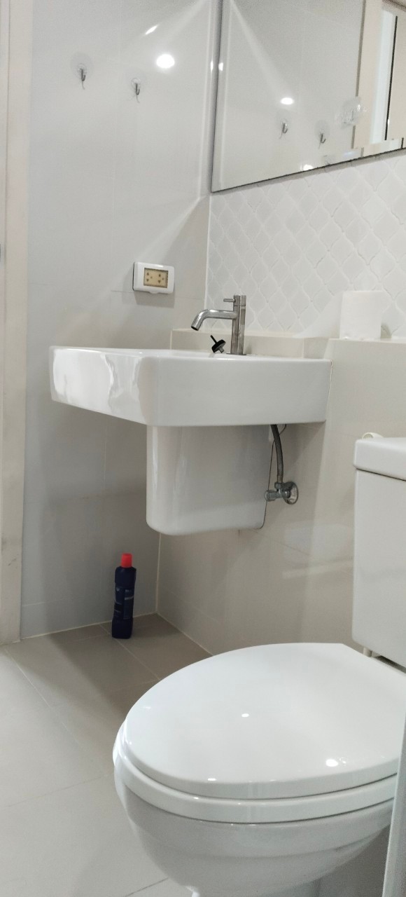 76e9535afada4fc4bd9d1937b74e5320-2