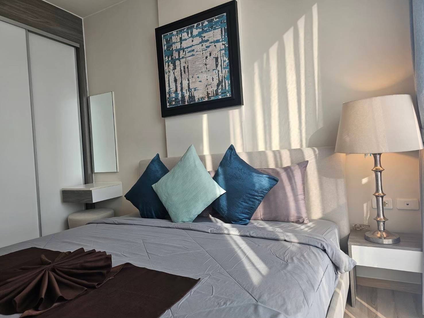 7fc71d7201aa4611b33549d29d9c8c6b-1