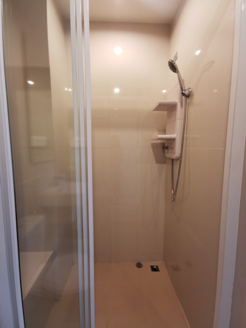 9e5542f0419041cd96fa593cb4771cc7