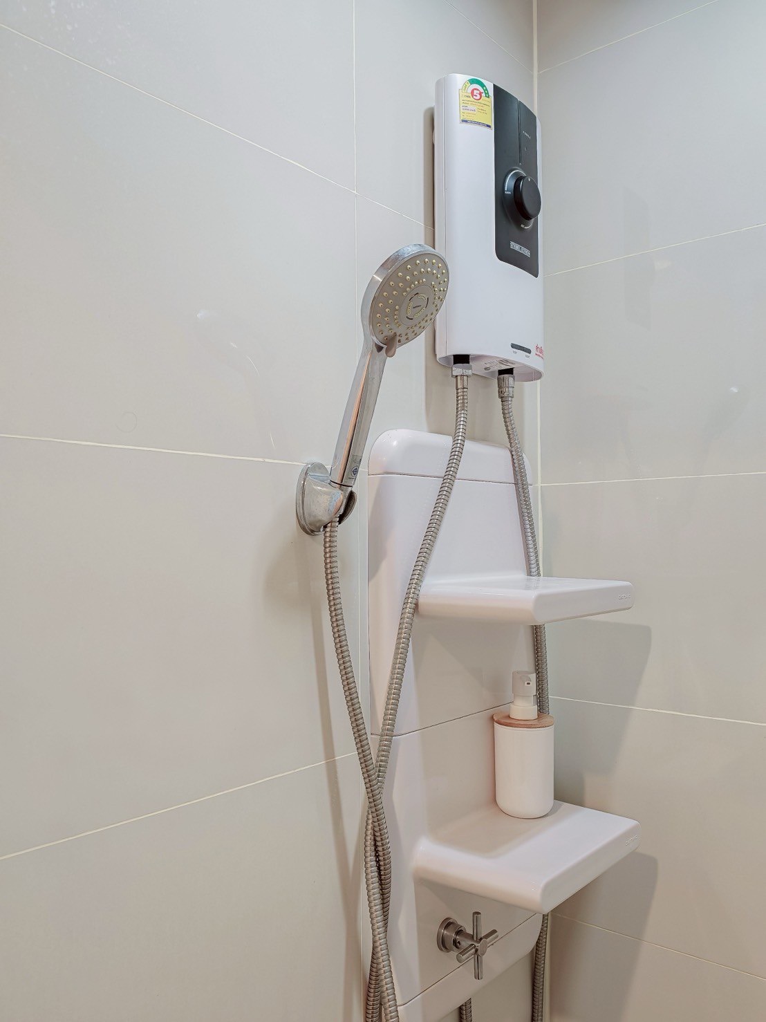 LINE_ALBUM_The-Base-Downtown-5187_250723_4-2