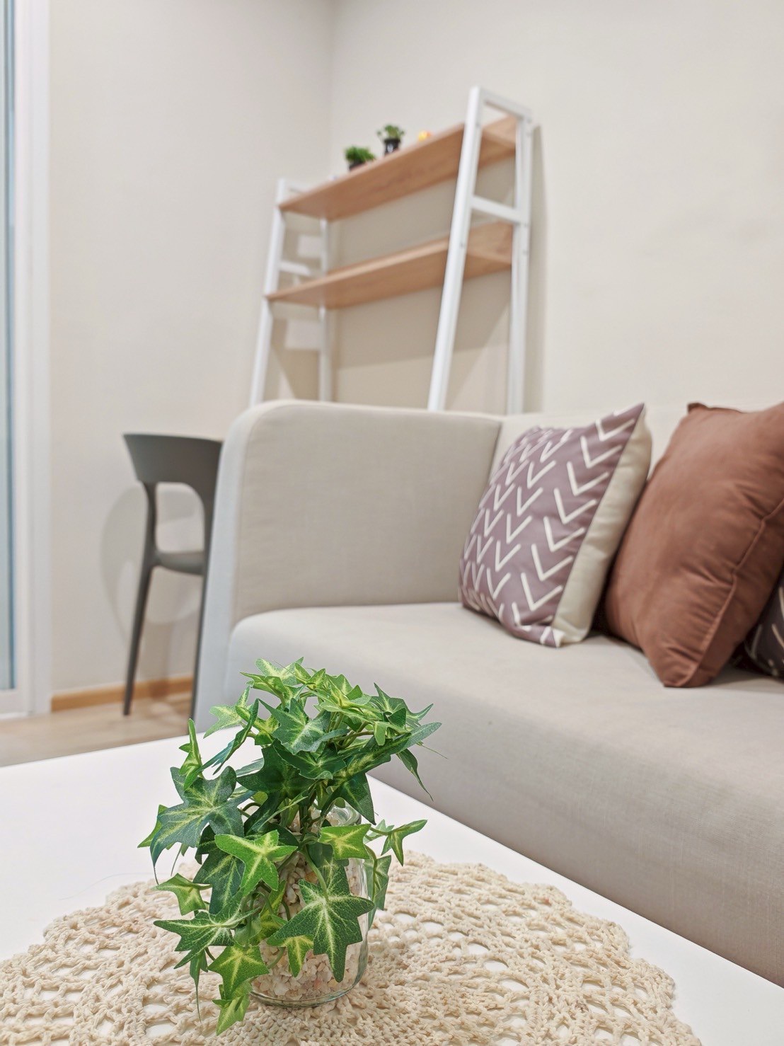 LINE_ALBUM_The-Base-Downtown-5187_250723_6-2