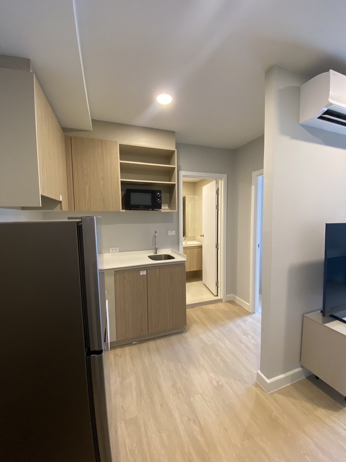 a1759137f6ba4935b3a012790e462eba-1