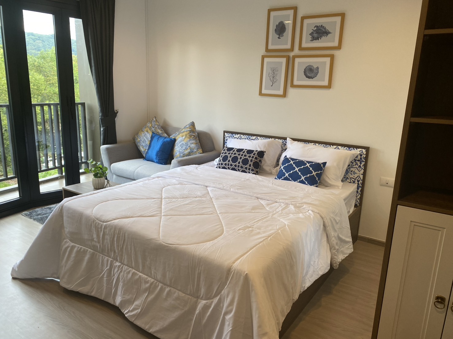 be6b7f5d160742a08a48c5f574b335ae-2