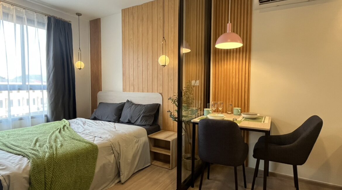 bedroom01
