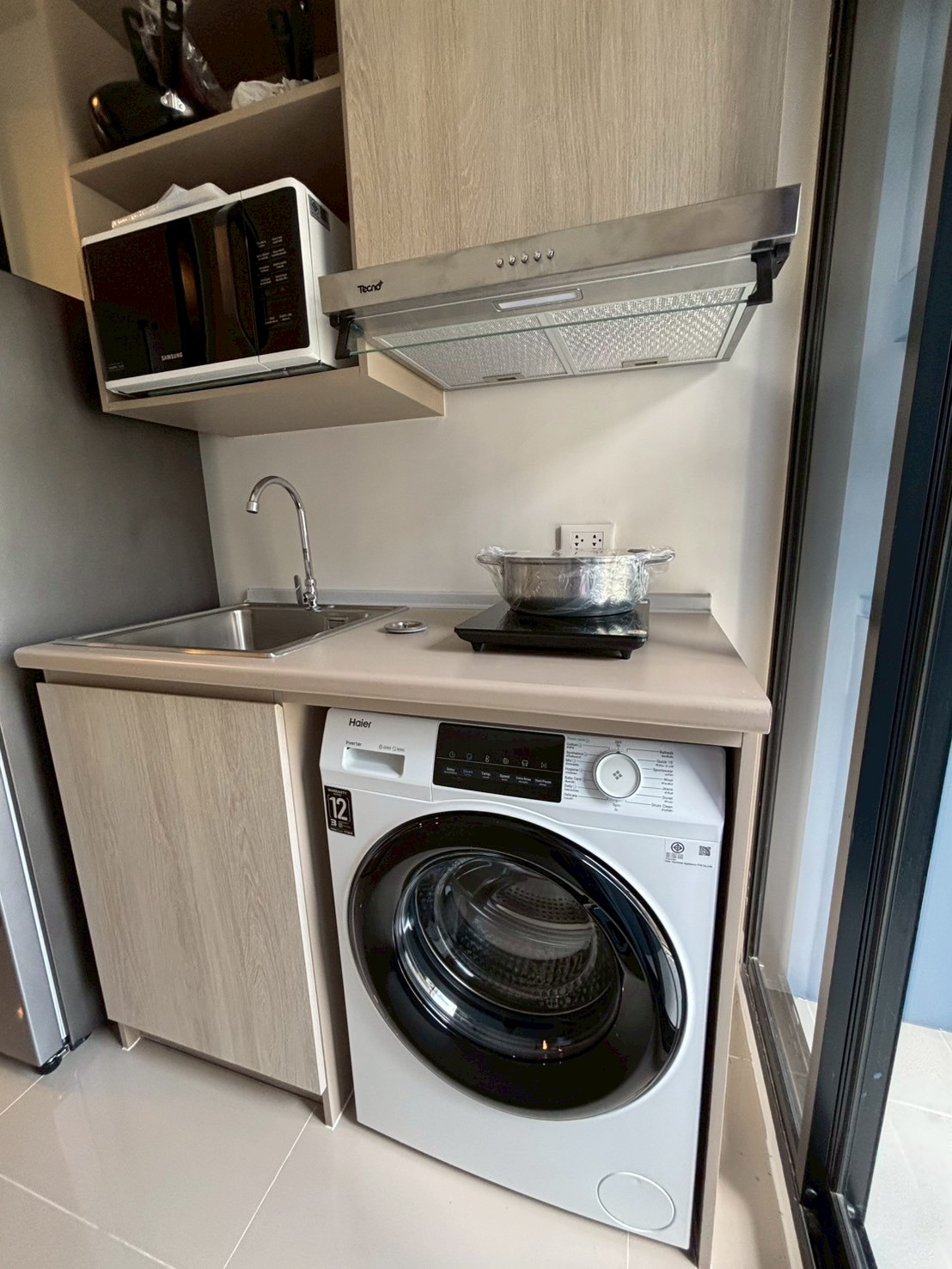 ec50a98a9fc342f59f4d4ca645b122c5-2