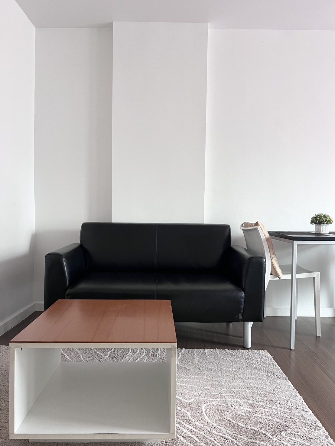 feda92a6a9bc499d9787be9ab5bcc9ed-1