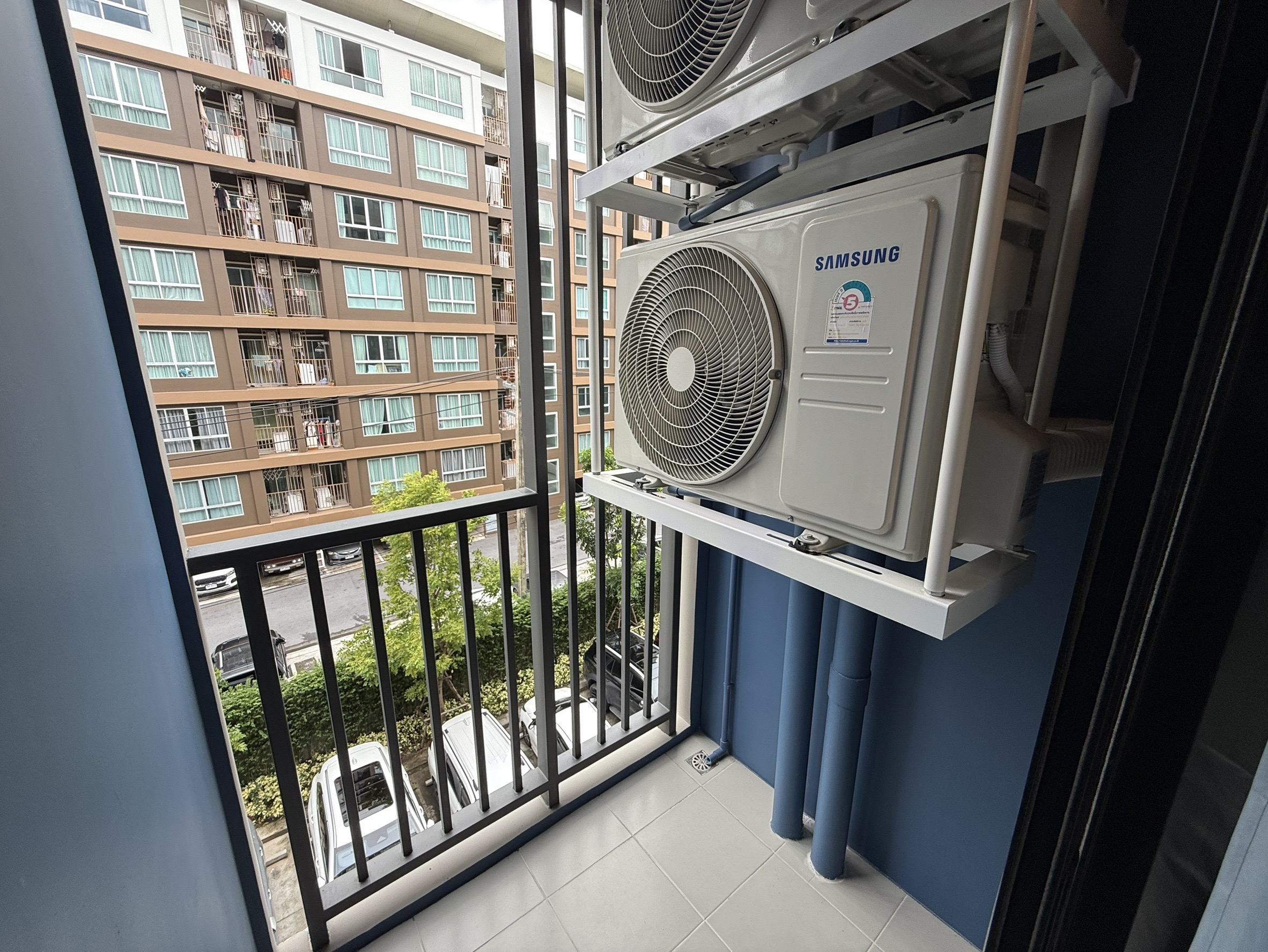 03de335d224b4ff5b242f1e9c3cfb558