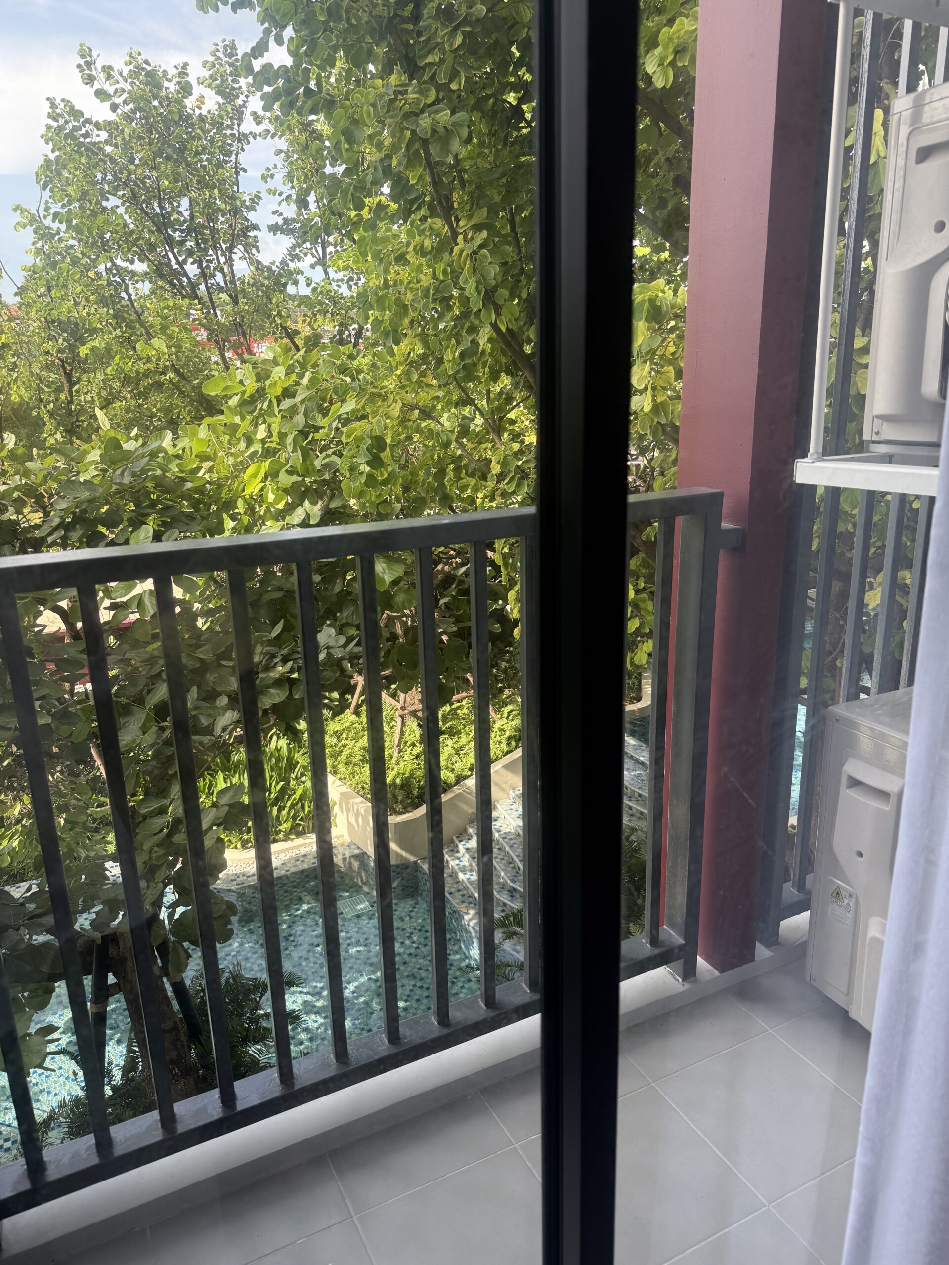 0CF6F789-DEE0-4D99-9F7C-75F73DEFF016