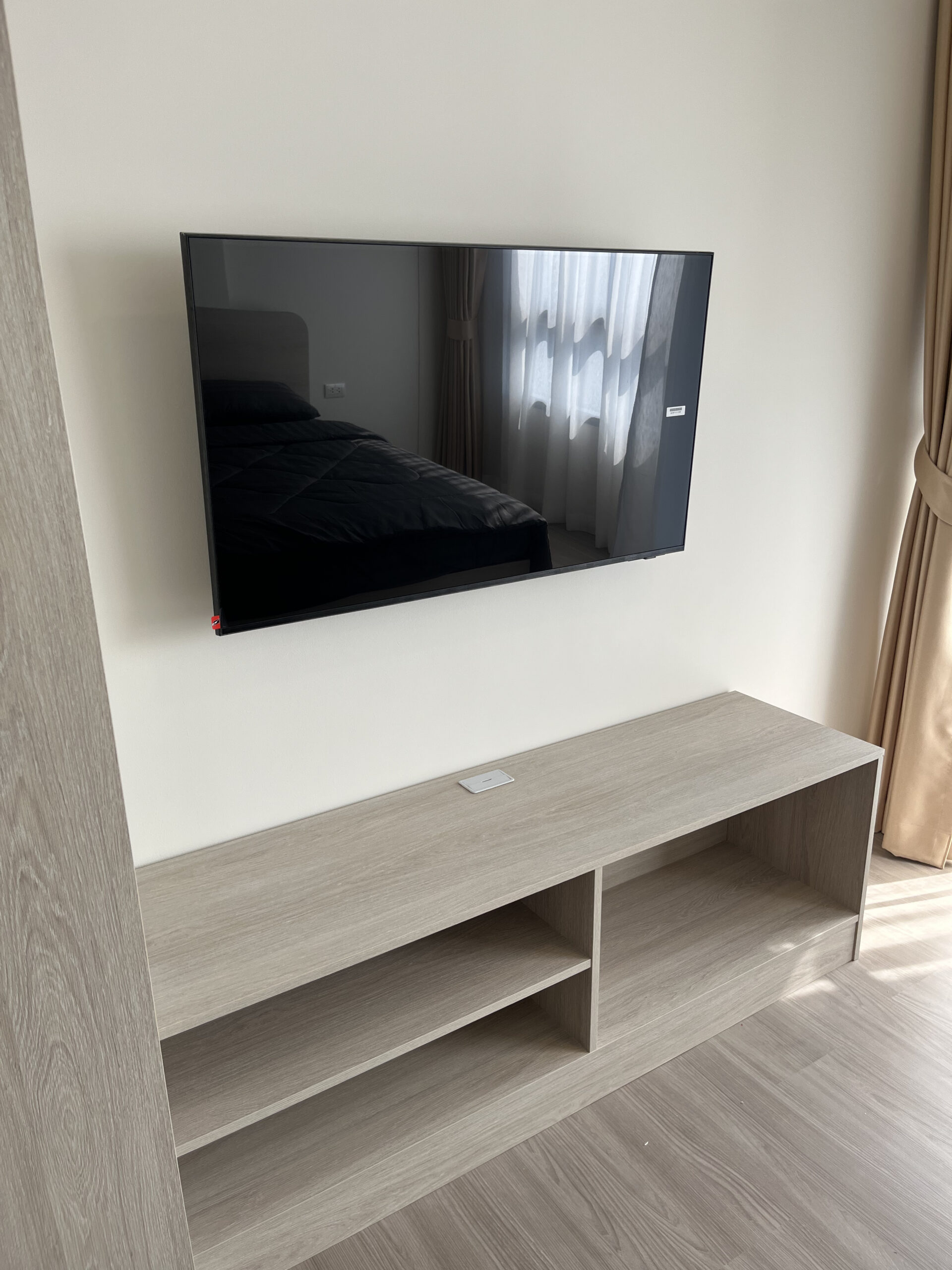 0d52df73211e4eb9b4caaefc17b0c415-1