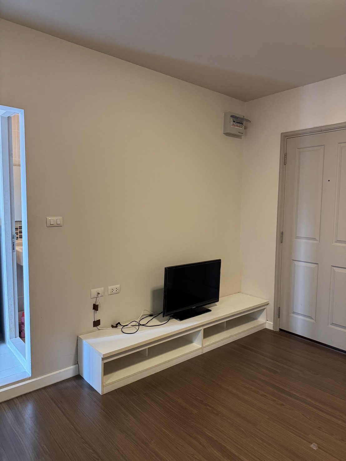 0f00373c93794837a06d695ba7d030ee