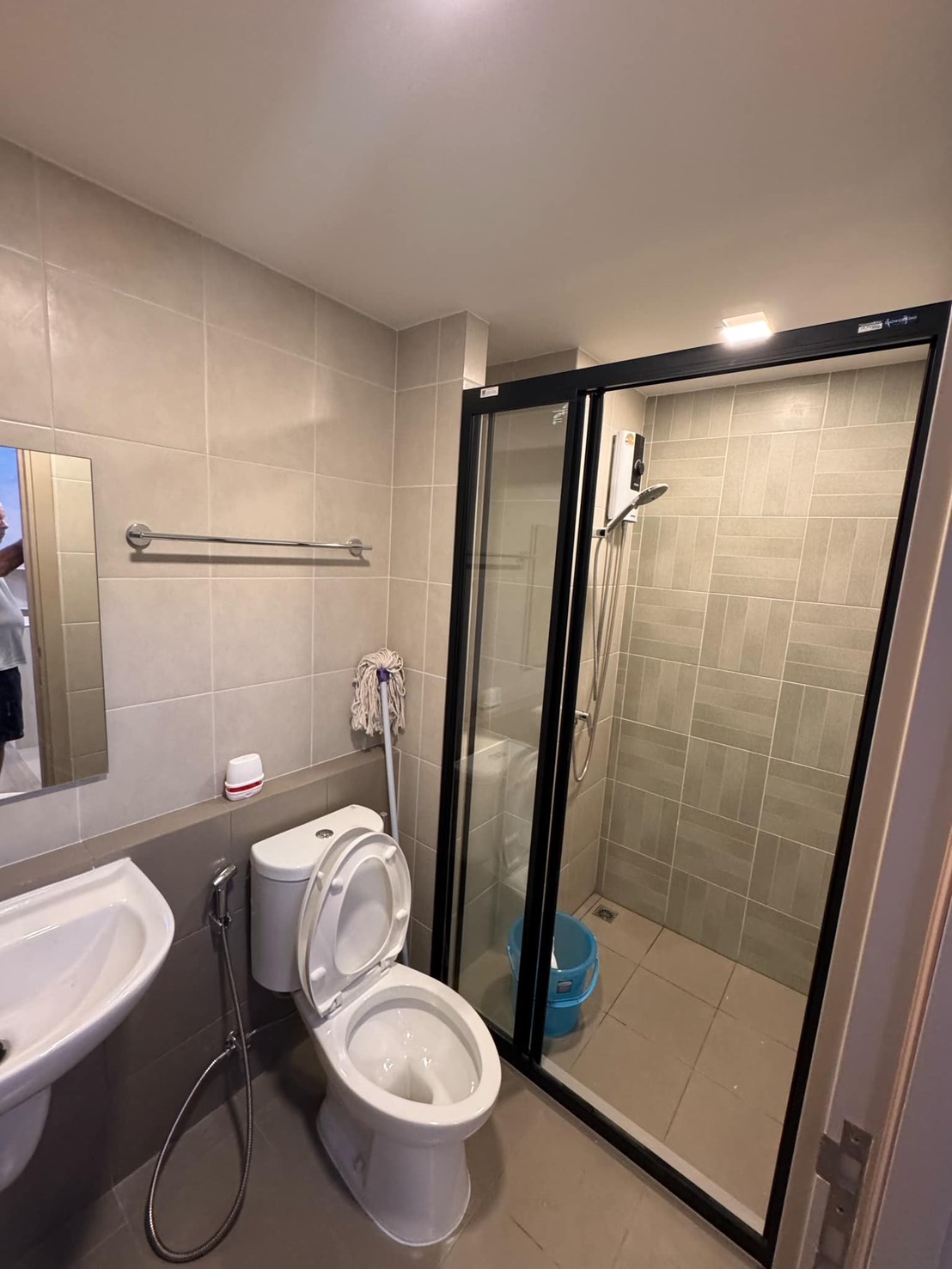 11514b7518e54c2a9412670fe80b90da