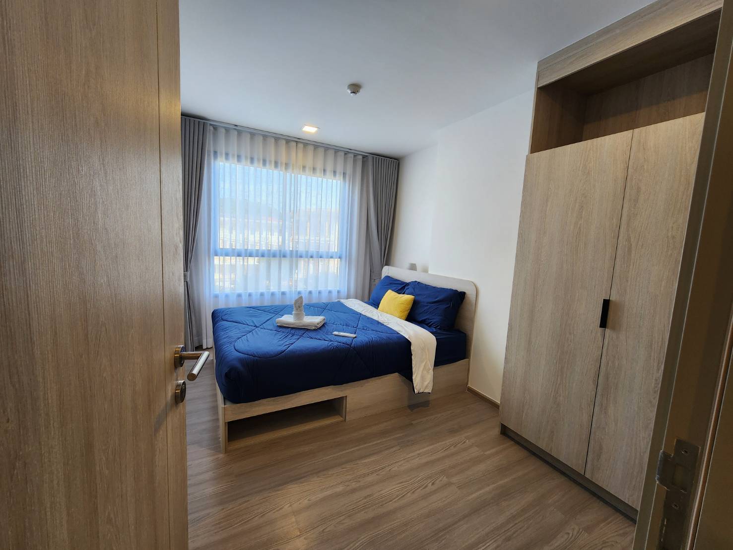 129fbbb249e747c9aa32d391e2070815